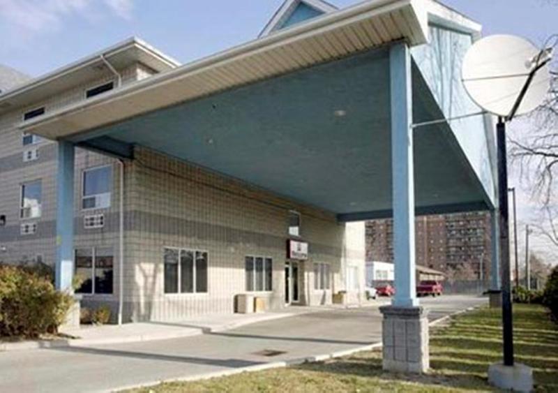 Comfort Suites Downtown Windsor Buitenkant foto