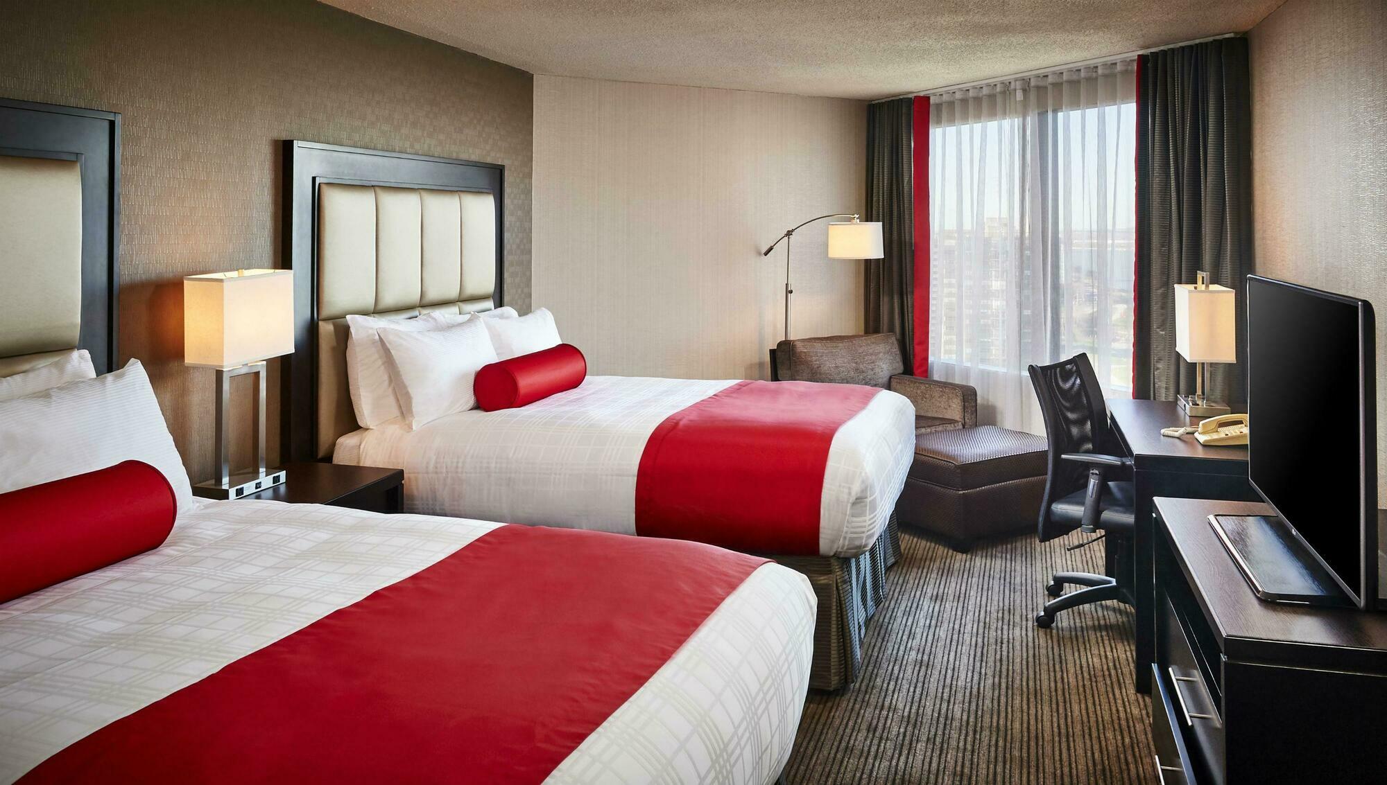 Comfort Suites Downtown Windsor Buitenkant foto