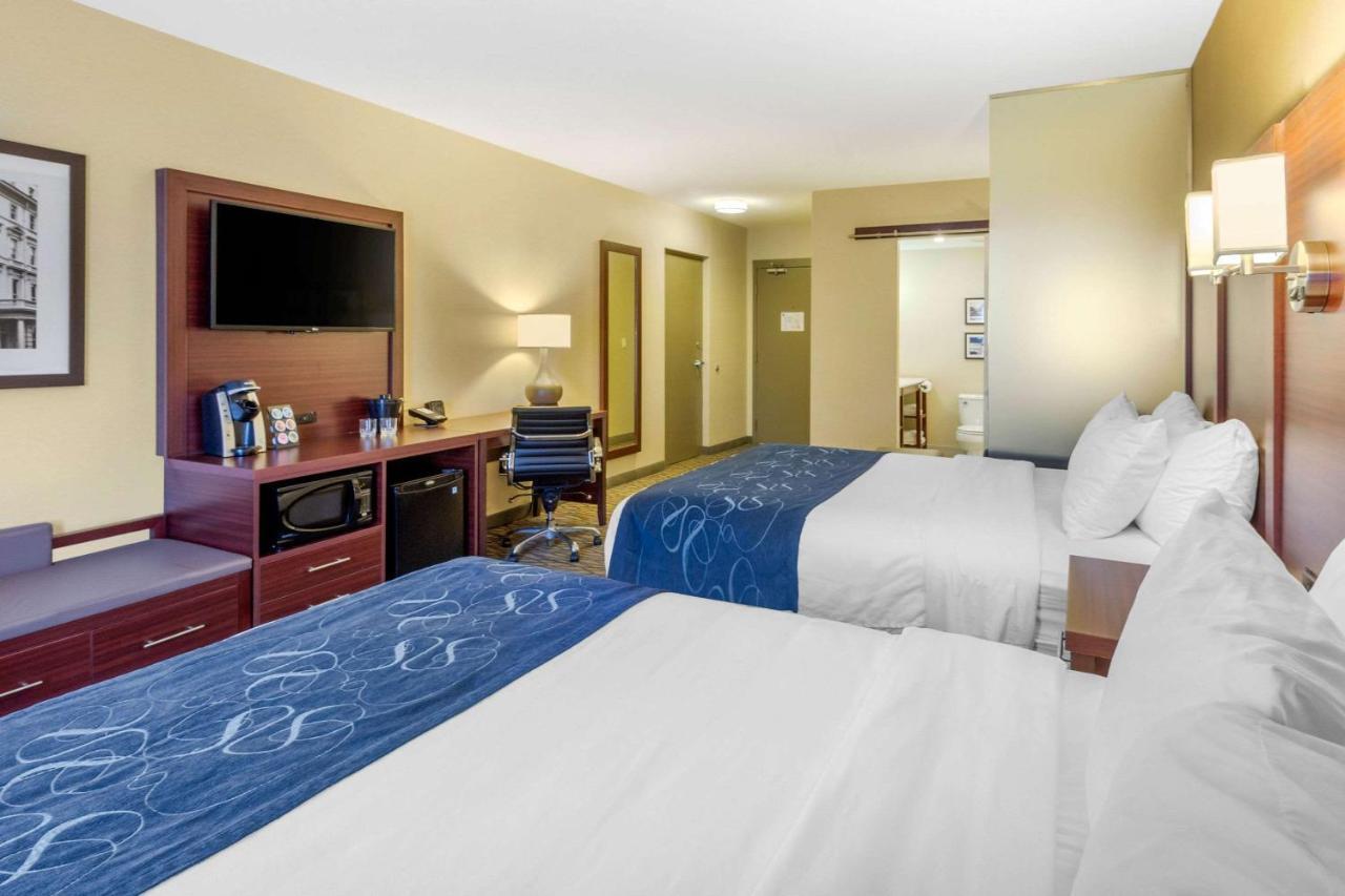 Comfort Suites Downtown Windsor Buitenkant foto